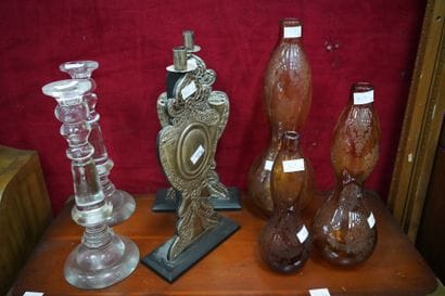Paire de pique-cierges en verre 
On joint...