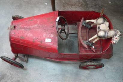 DEVILLAINE ETOILE, 
Voiture à pédales en...