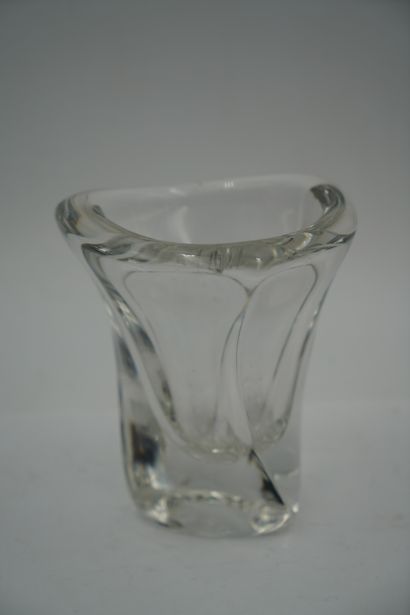 DAUM
Vase en cristal de forme libre
Sign...