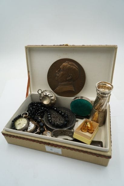 A. MAILLARD
Médaille en bronze du Maréchal...