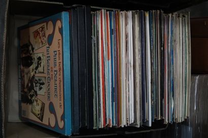 Réunion de disques vinyles.
En l'état.