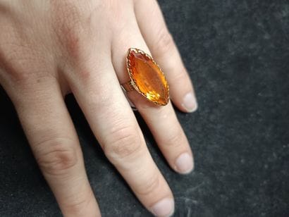 Bague en or jaune 18K sertie d'une citrine...