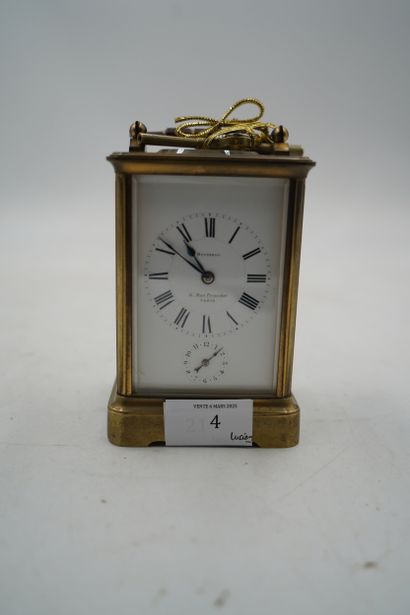 Pendulette d'officier en laiton.
Le cadran...