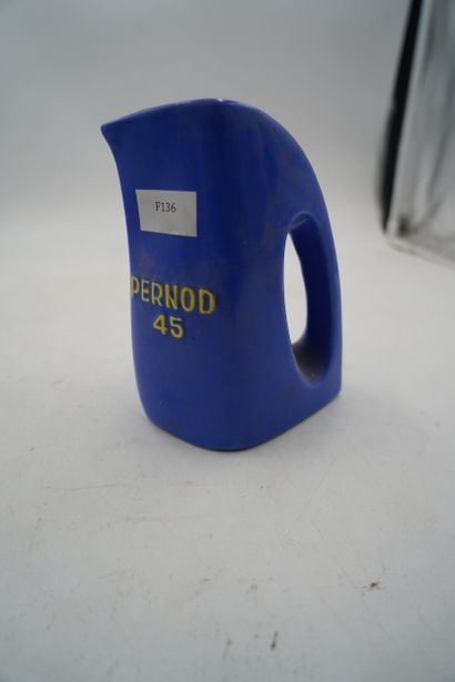 PERNOD FILS
Pichet en céramique émaillée...