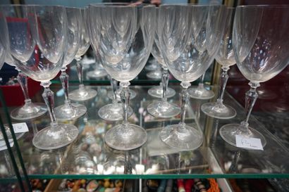 Partie de service de verre en cristal comprenant...