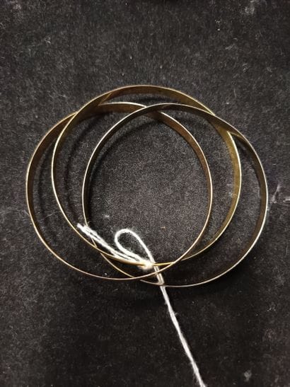 Bracelet trois ors 18k (750).
Poids. 42 g.
En...