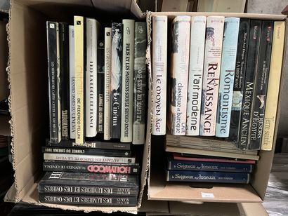 Réunion de livres beaux-Arts.
Trois cartons.
En...