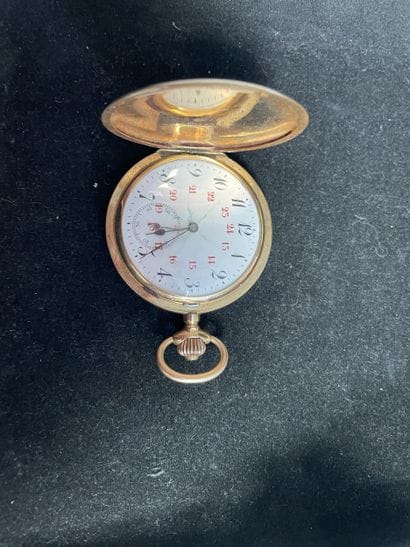 Montre de gousset savonnette en or jaune...