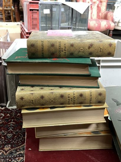 Réunion de livres illustrés dont : 
-J C...