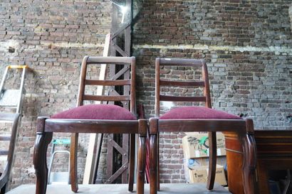 Suite de quatre chaises en bois naturel à...
