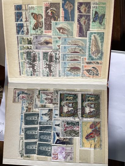 Réunion de timbres.
En l'état.