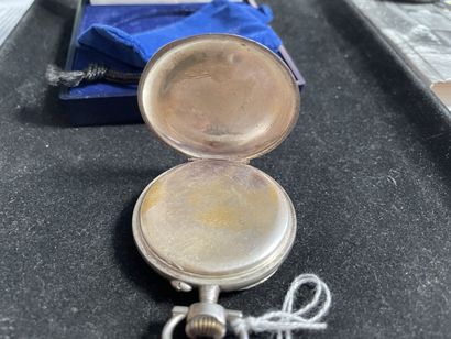 Montre de gousset en argent 800/°°, le cadran...