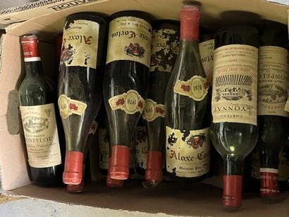 Réunion de bouteilles de vin dont : 12 bouteilles...