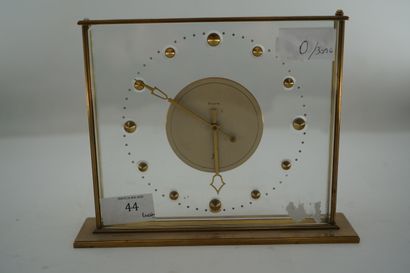 JAZ
Pendule de bureau en verre et métal
En...