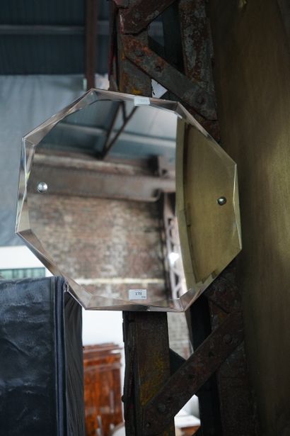 Miroir octogonal.
En l'état.