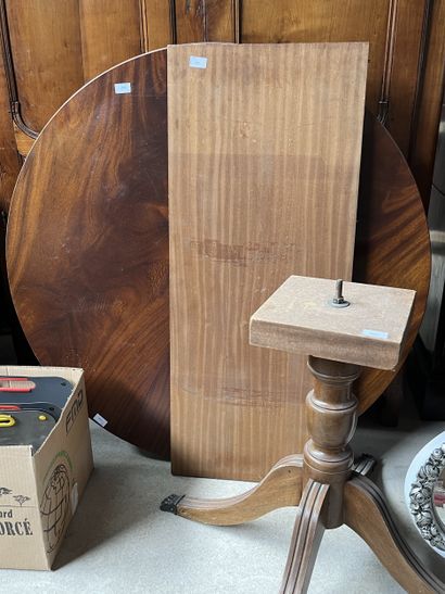 Table de salle à manger ronde en acajou et...
