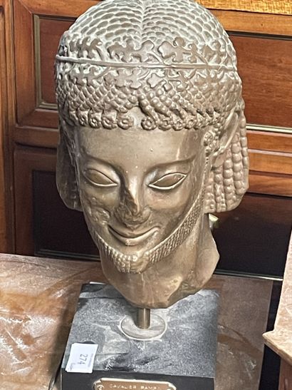 Pied de lampe en résine d'après 