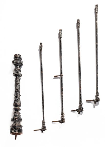 MONTANT ET BALUSTRE D’ESCALIER 
Fonte de...
