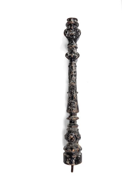 MONTANT ET BALUSTRE D’ESCALIER 
Fonte de...
