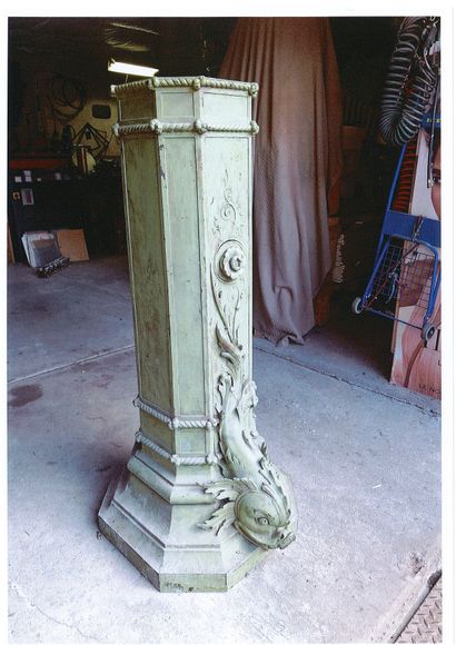 EXCEPTIONAL CANDELABRA FROM THE COURTYARD...