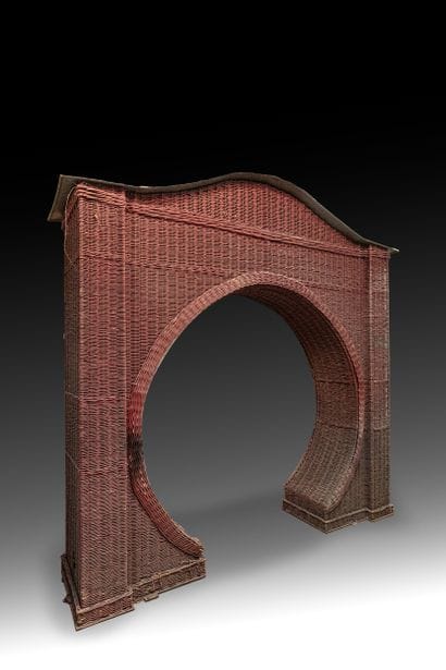 VERY LARGE ARCH
Red-painted wicker, roof...