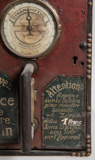 A.BRAESCHI – JEU DE FORCE
Bois clouté, peint,...
