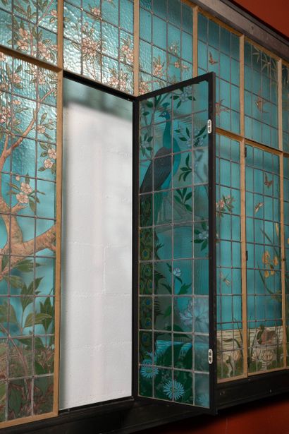 EXCEPTIONNEL VITRAIL D’IMMEUBLE PARISIEN
Vitrail,...
