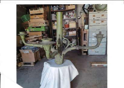 EXCEPTIONAL CANDELABRA FROM THE COURTYARD...