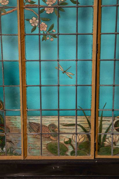 EXCEPTIONNEL VITRAIL D’IMMEUBLE PARISIEN
Vitrail,...