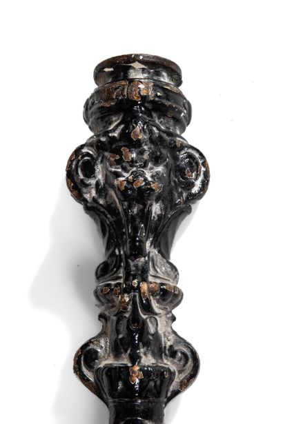 MONTANT ET BALUSTRE D’ESCALIER 
Fonte de...