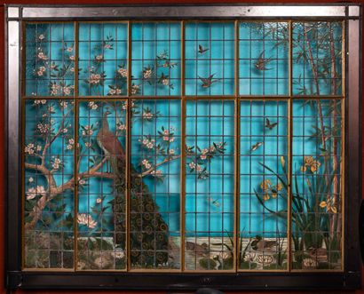 EXCEPTIONNEL VITRAIL D’IMMEUBLE PARISIEN
Vitrail,...
