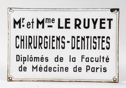 DENTAL SURGEON NAMEPLATE
Enameled iron, rectangular...