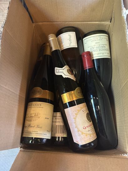 Réunion de bouteilles de vin dont Côtte de...