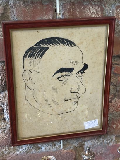 D'après HERGE, 
Portraits d'hommes, 
Deux...
