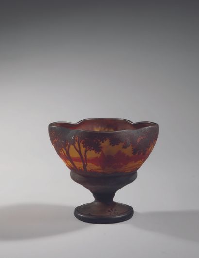 DAUM
COUPE SUR PIÉDOUCHE
Verre multicouche,...