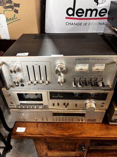 Stereo amplifier A 436, technics M13 et Pioneer...