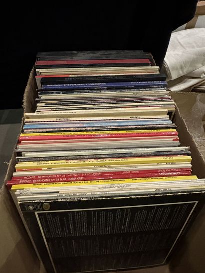Réunion de disques vinyles.
En l'état, un...