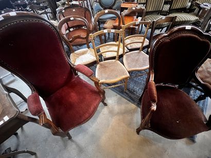 Fauteuil Voltaire en bois naturel
On joint...