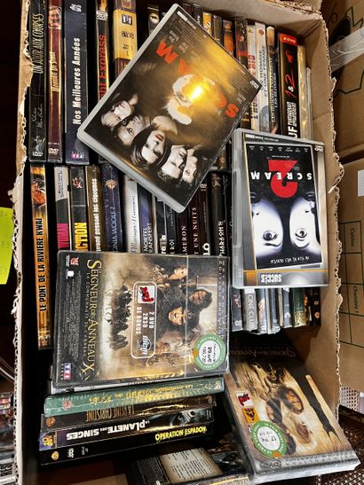 Réunion de DVD
6 cartons, en l'état