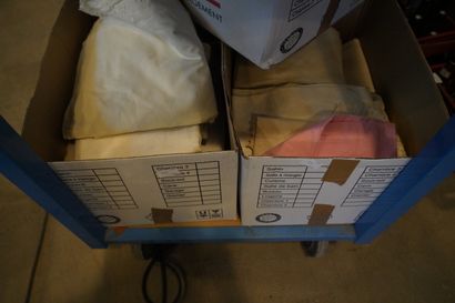 Importante réunion de linge de maison.
En...