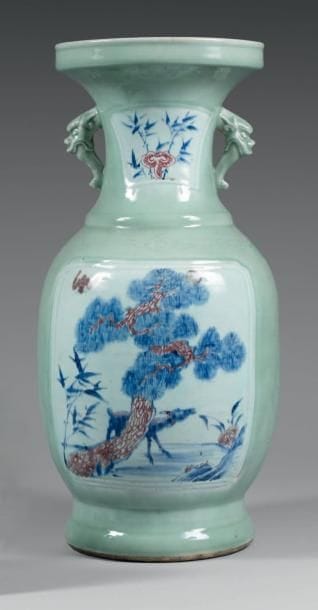 CHINE - fin du XIXe siècle
Vase de forme...