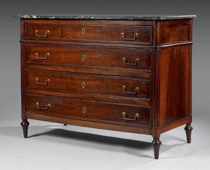 COMMODE DITE 