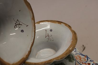 Paire de coupes montées ajourées ou passoires...