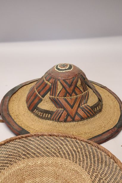 Lot de vannerie, artisanat africain, souvenir...