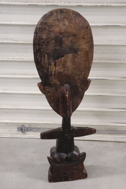 Souvenir de voyage - statuette en bois dur...