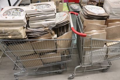 Stock neuf de faïences de Lunéville : plateaux...