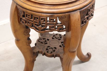 Sellette porte pot quadripode en bois dur...