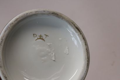 Tisanière en porcelaine émaillée bleu de...