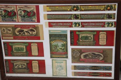 Lot publicitaire : plaques en tôle imprimée,...