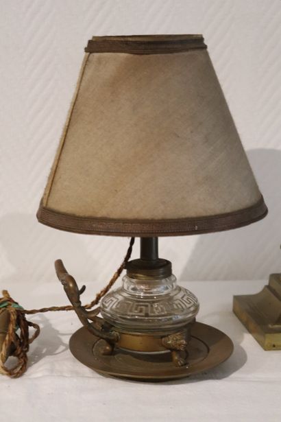 Lot de 4 lampes dont une paire de lampes...